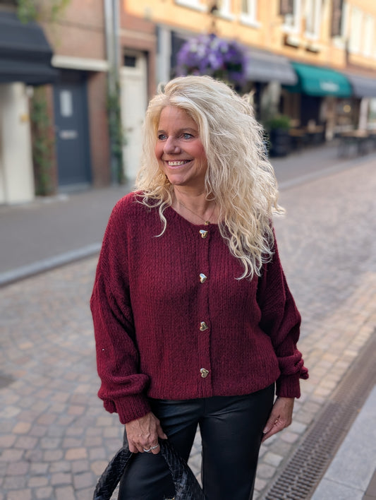 Hanny gebreid vest met hartjes knopen - Bordeaux rood