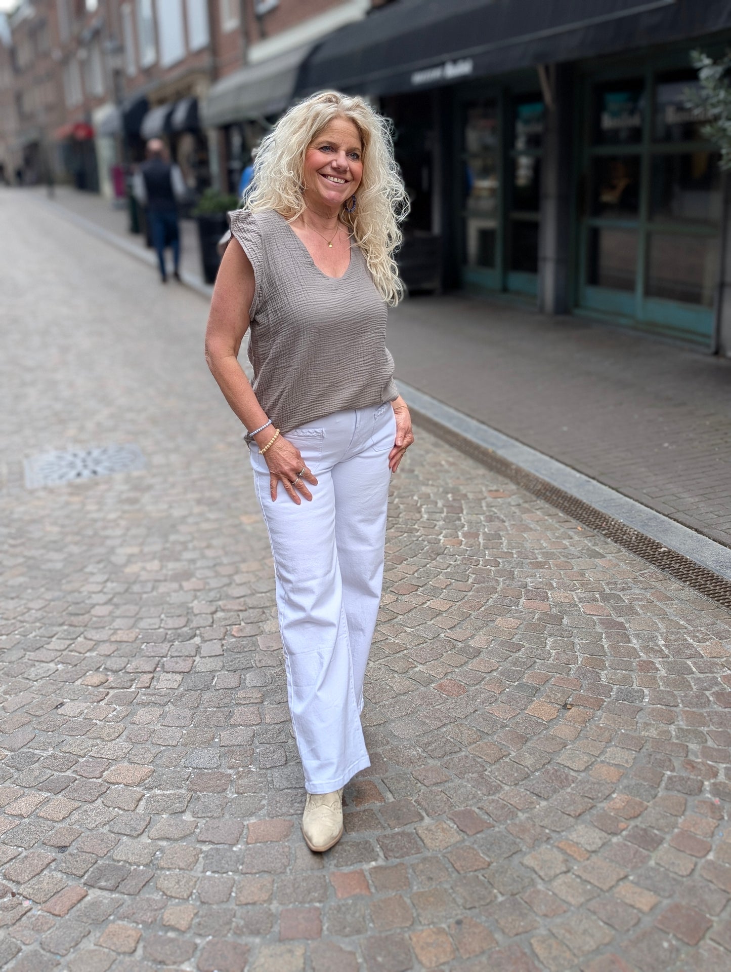 Katoenen ruffle top v-hals - Taupe