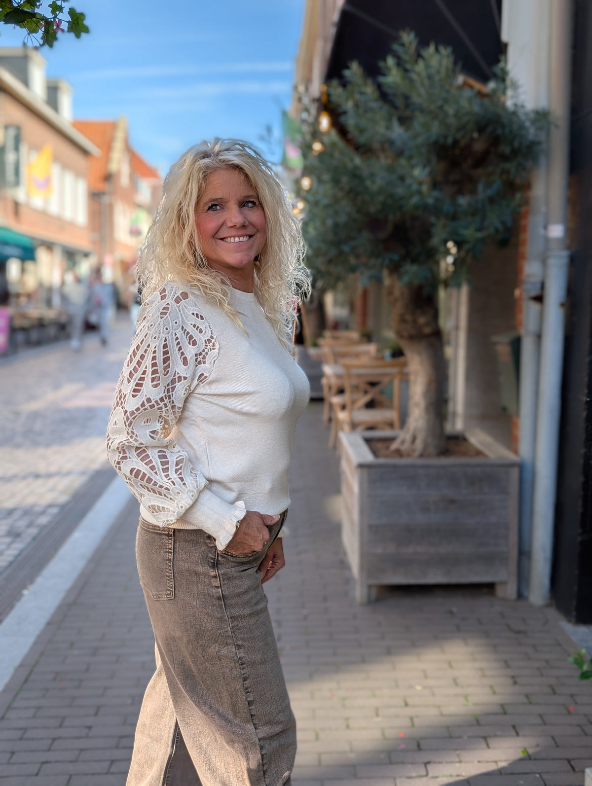 Loy trui met kanten mouw - Ecru