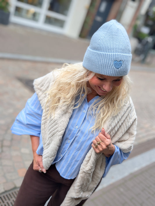 Fluffy punt sjaal met knoop - Ecru