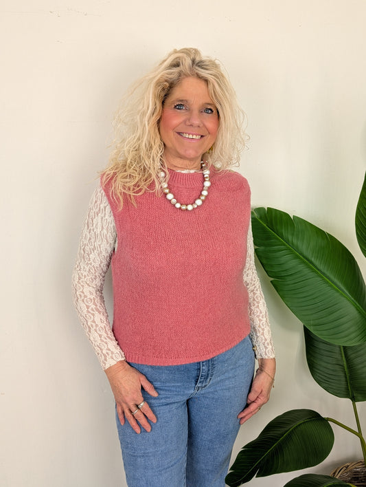 Gebreide spencer met gouden knoopdetails - Oud Roze