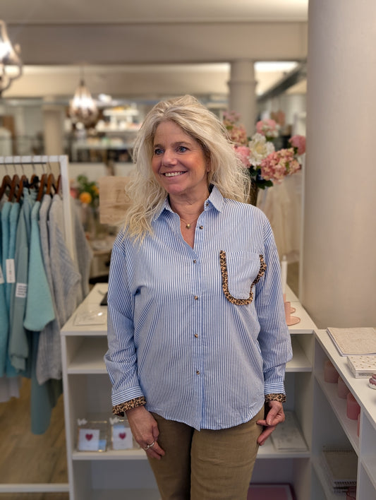 Patty katoenen blouse met streep en panter - Licht blauw / off white