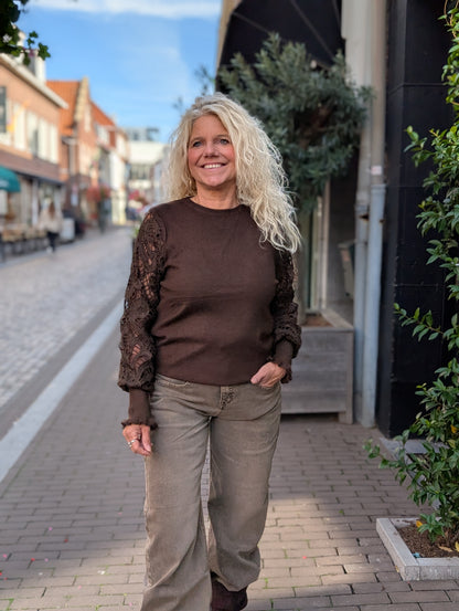 Loy trui met kanten mouw - Bruin
