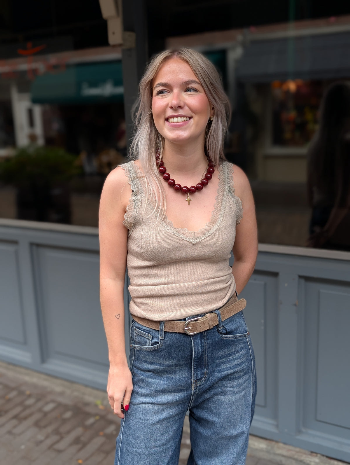 Paula top met kant - Taupe