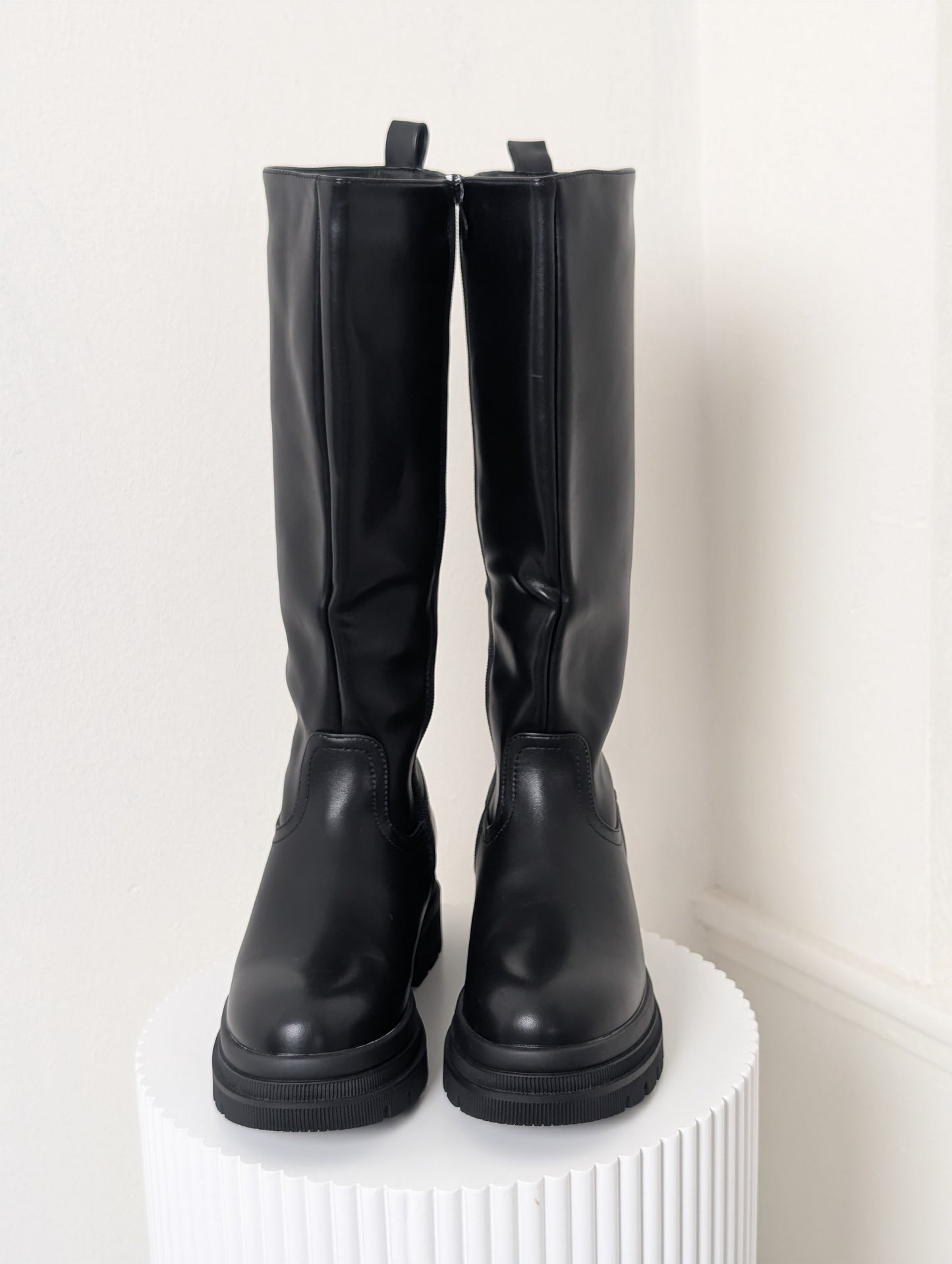 Hoge laarzen met rits - Zwart