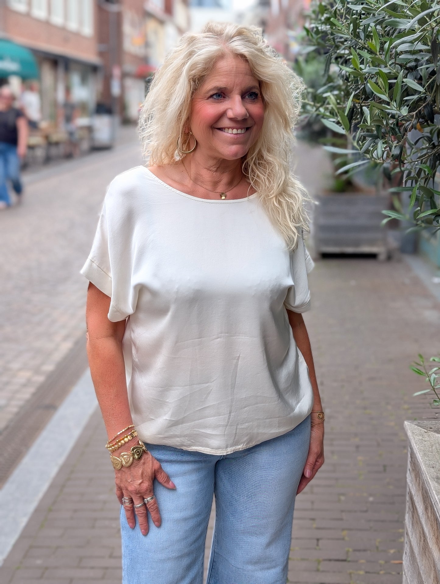 Satijnen top met open rug - Ecru