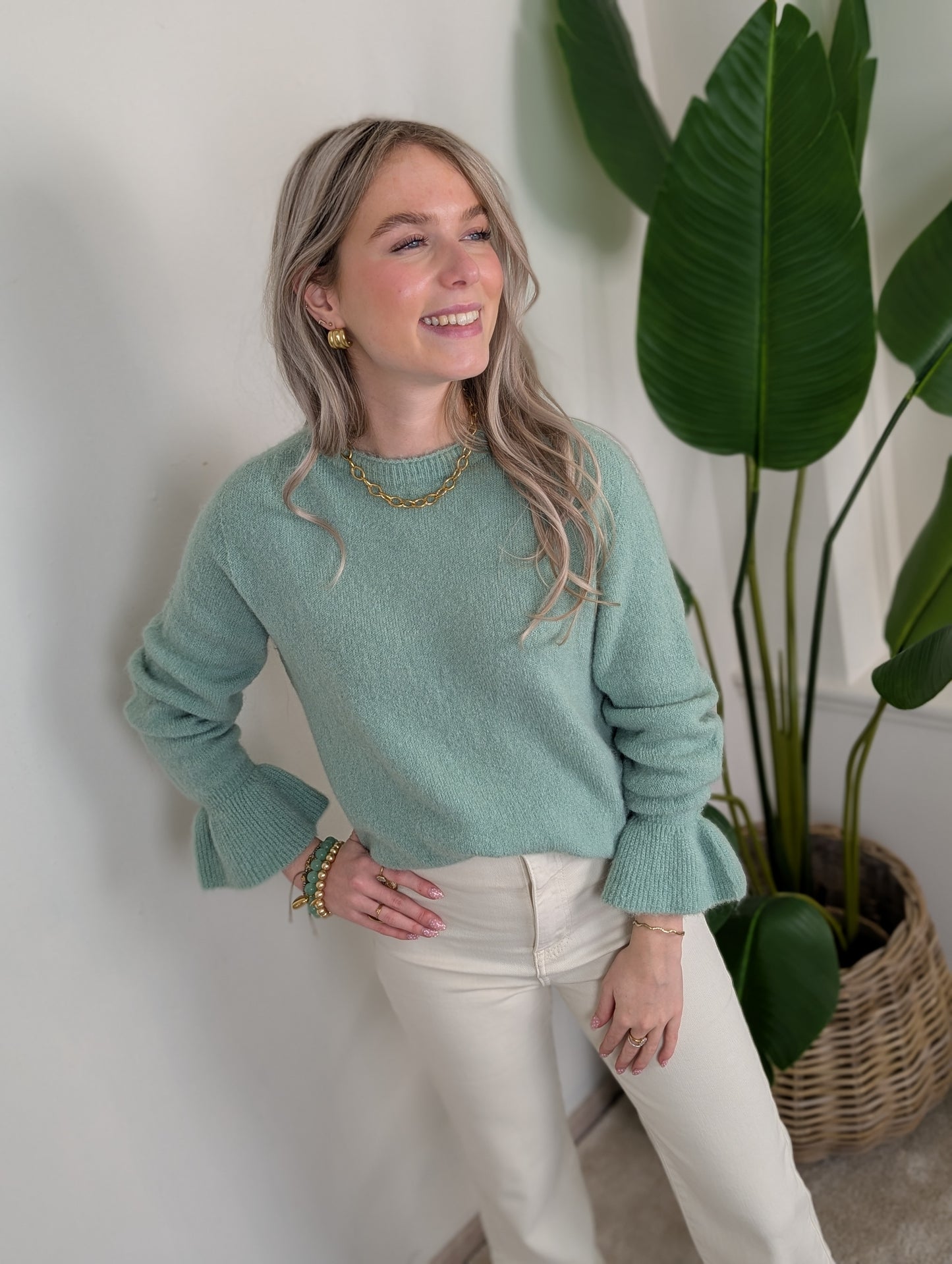 Fijn gebreide trui met ruffle mouwen - Groen