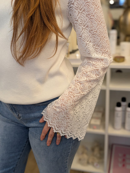 Bibi trui met kanten mouw - Off white