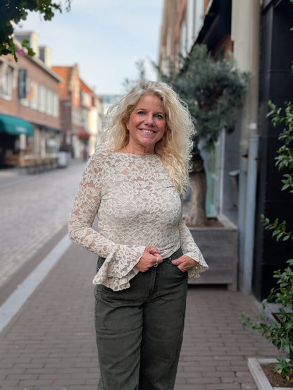 Barel kanten top met uitlopende mouw - Taupe