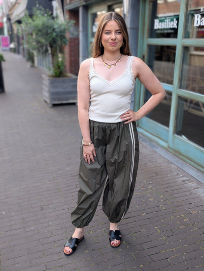 Sport ballon broek met biesjes - Army groen