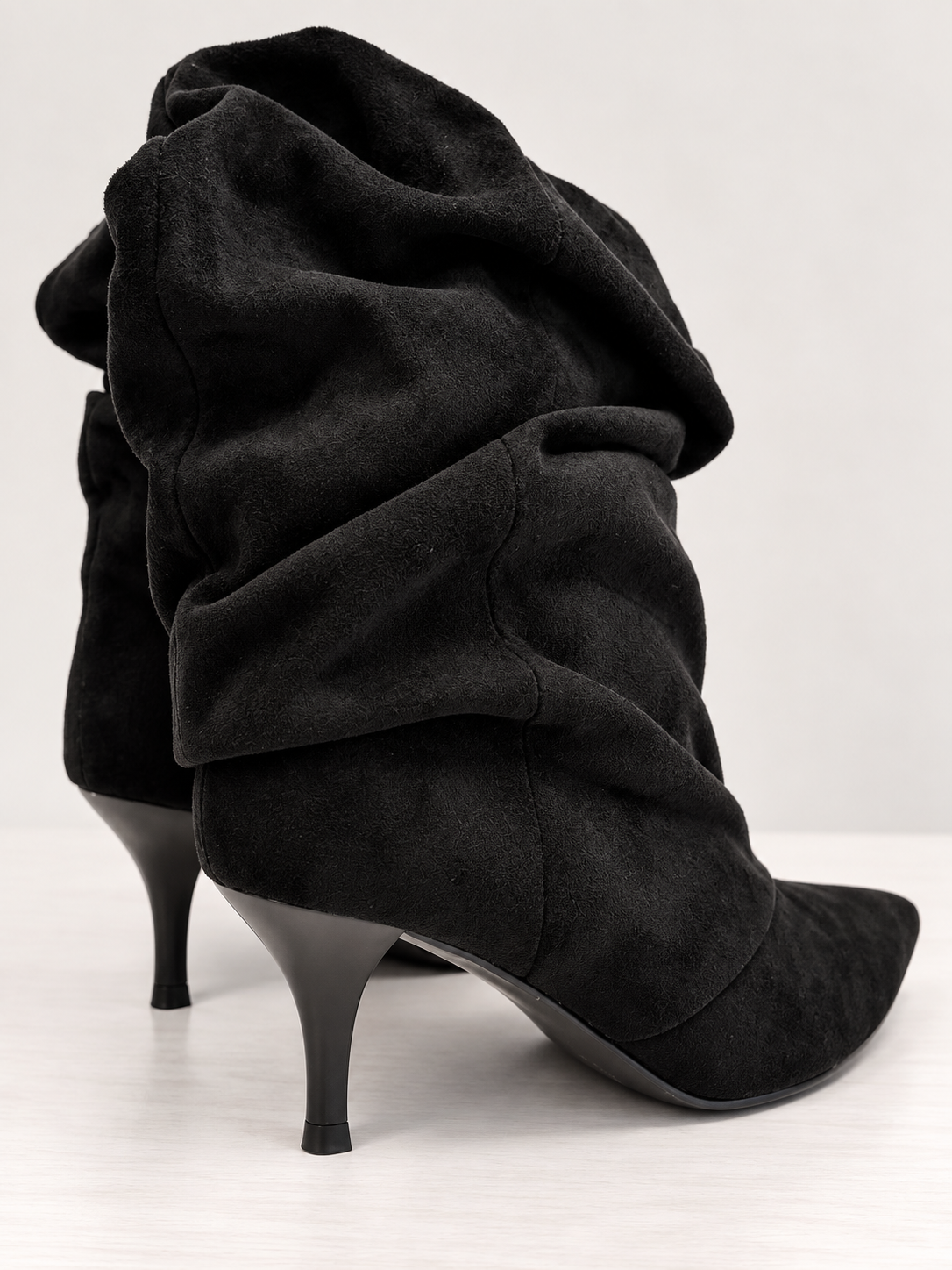 Slouch laarsjes met hak - Suede look zwart