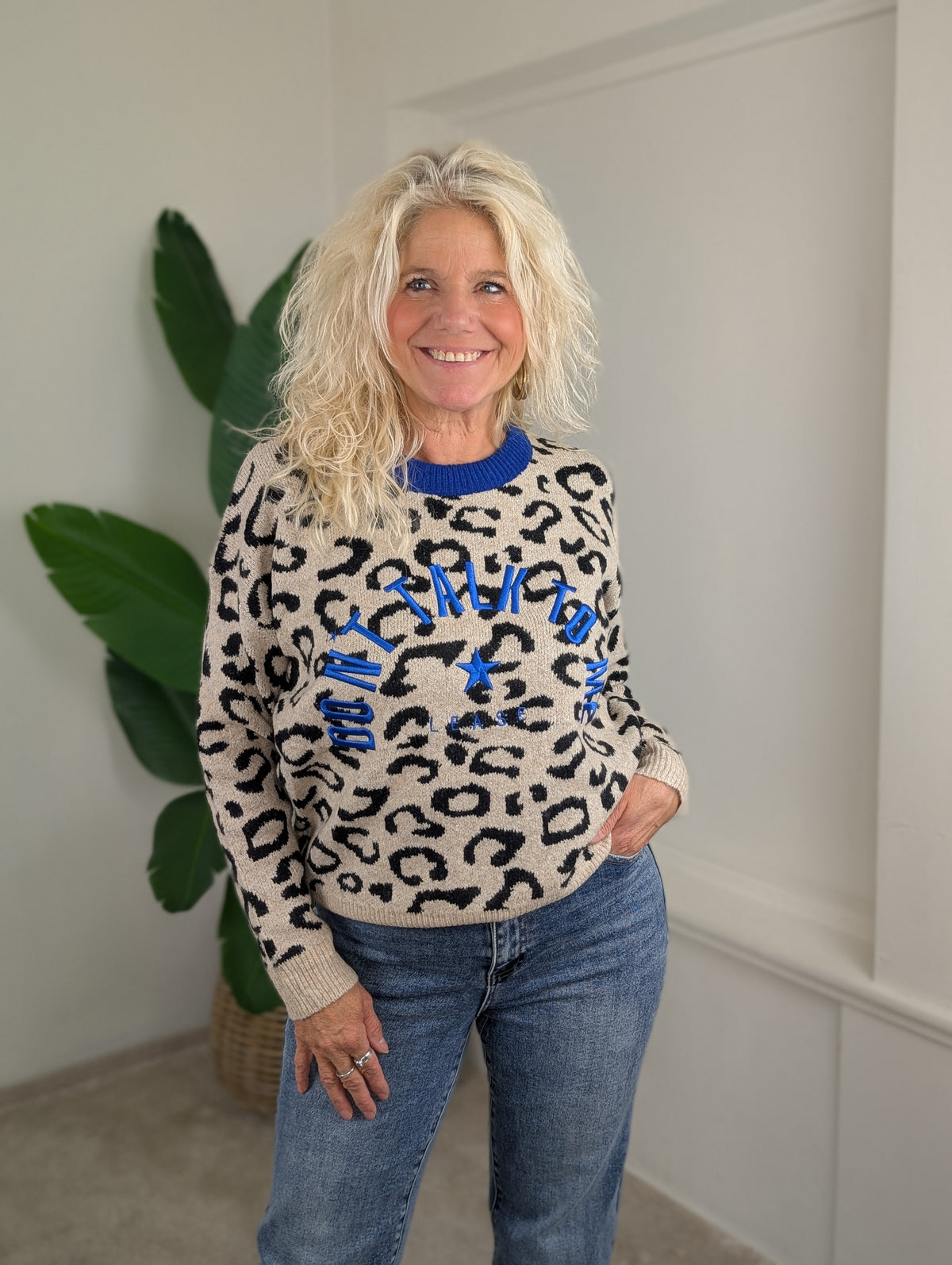 Dont talk to me panter print trui - Kobalt blauw / beige / bruin