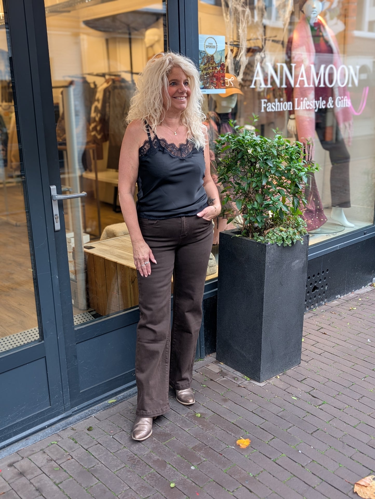 Silk top met kant - Zwart