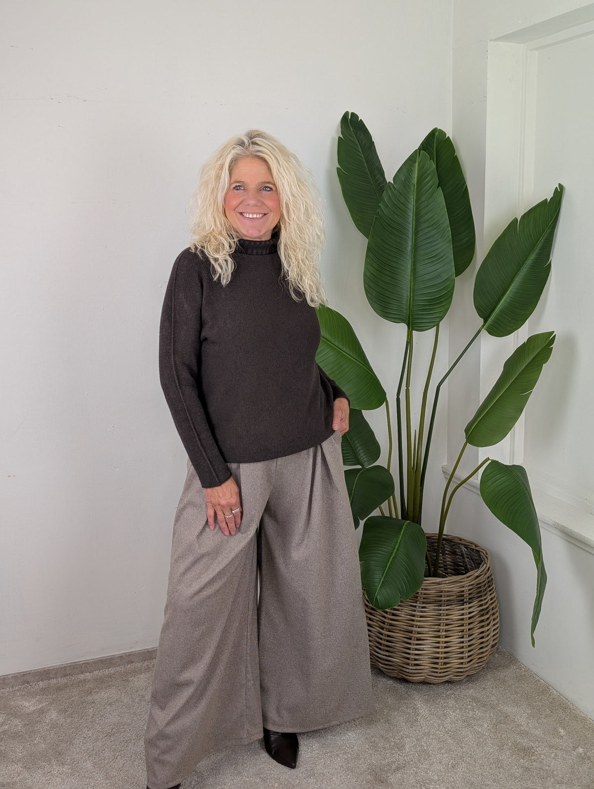 Gion ruitjes pantalon met bruine ceintuur - Bruin / creme