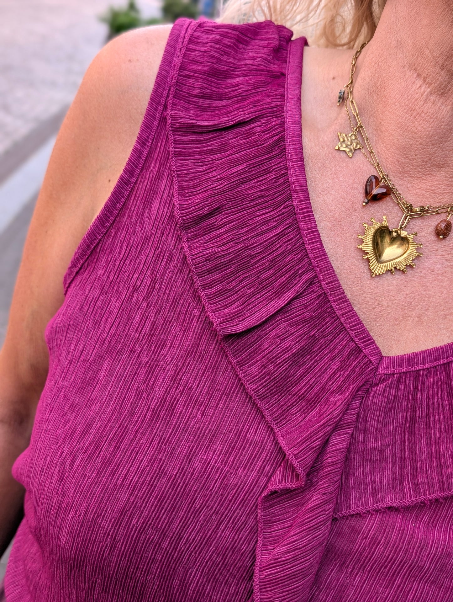 Patty ruffle top met v-hals - Magenta