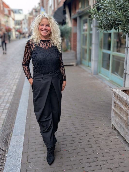Zowi pantalon met overslagdetail - Zwart
