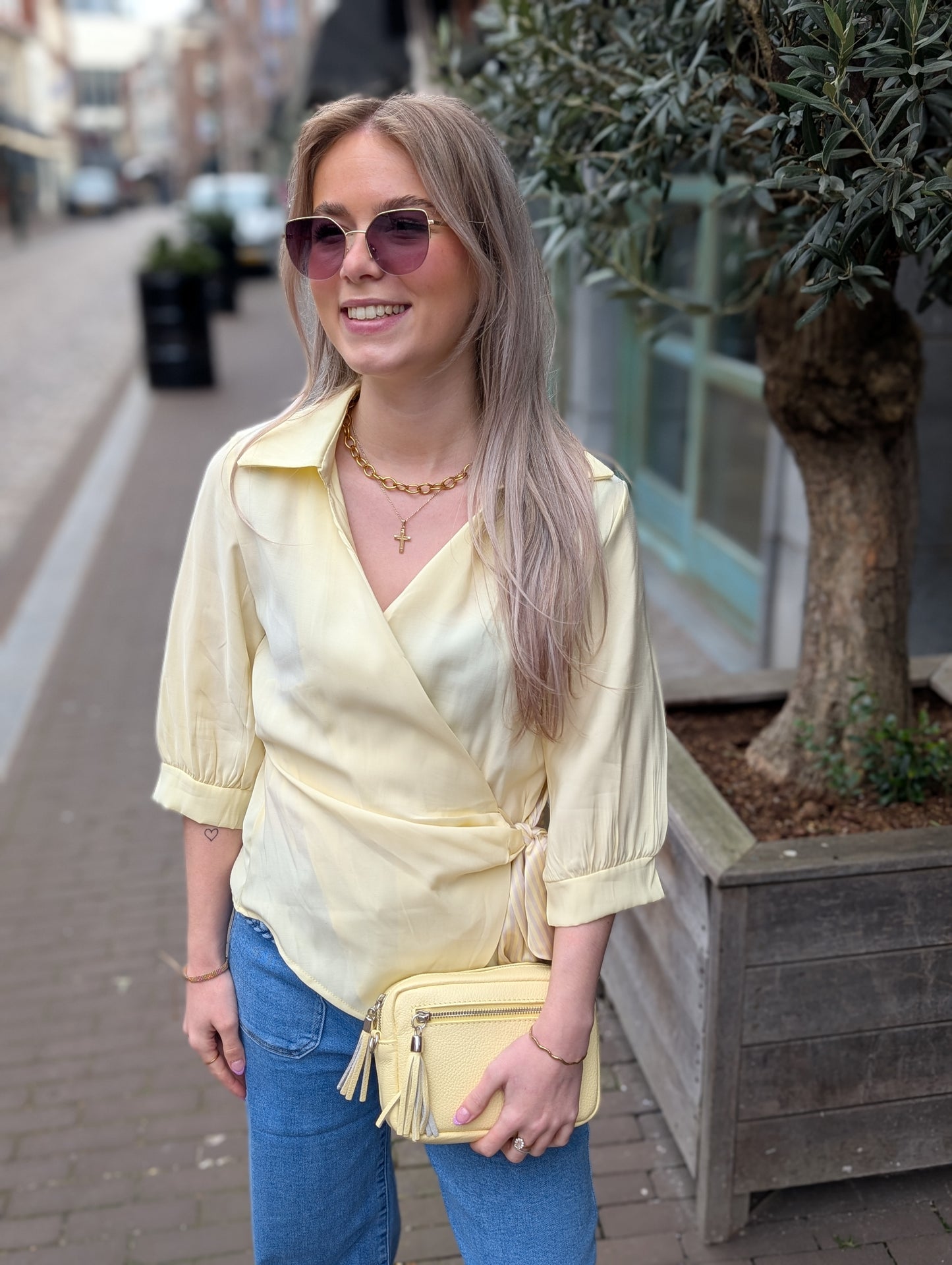 Overslag blouse met gestreepte strik detail - Geel