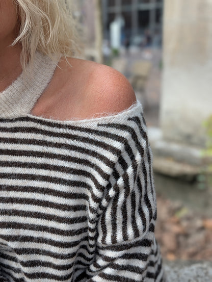 Open shoulder trui gestreept - Bruin/Ecru