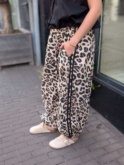 Sporty ballon broek met panterprint en biesjes - Beige/Zwart