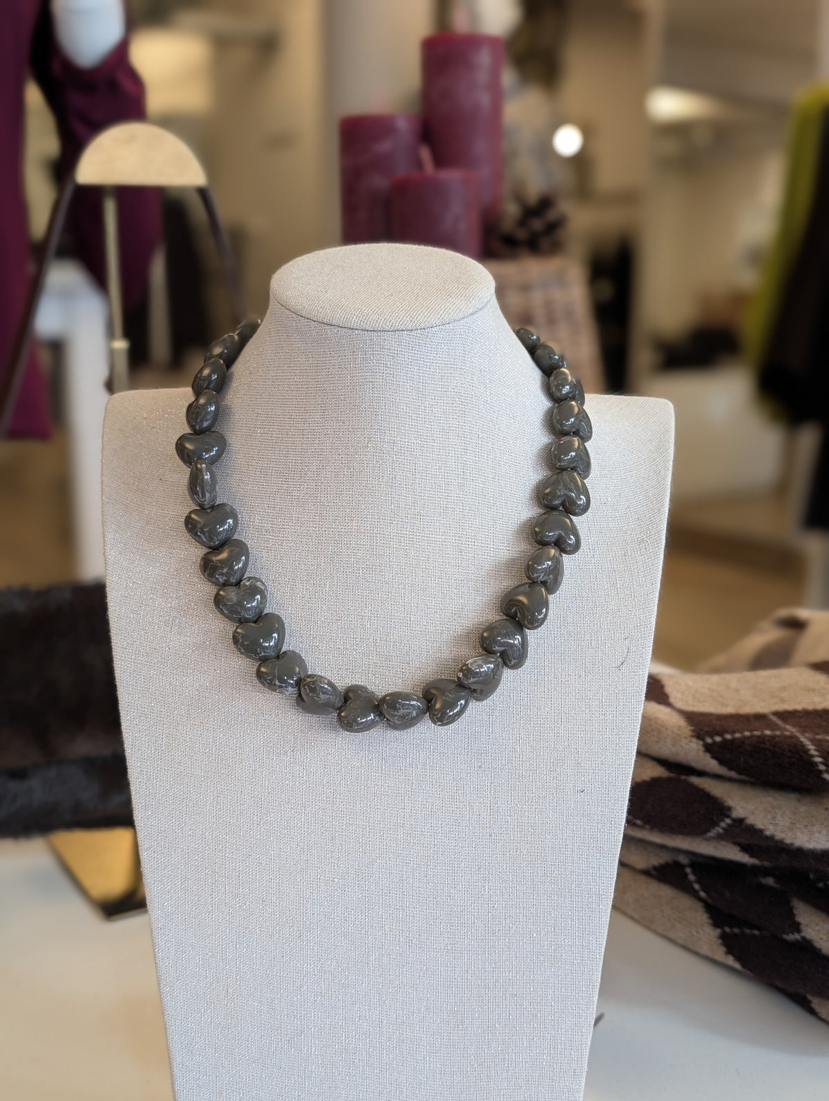 hartjes kralen ketting - Grijs