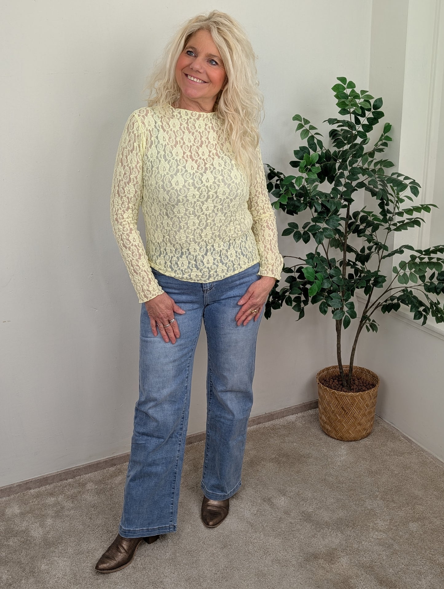 Rosy kanten top - Licht geel