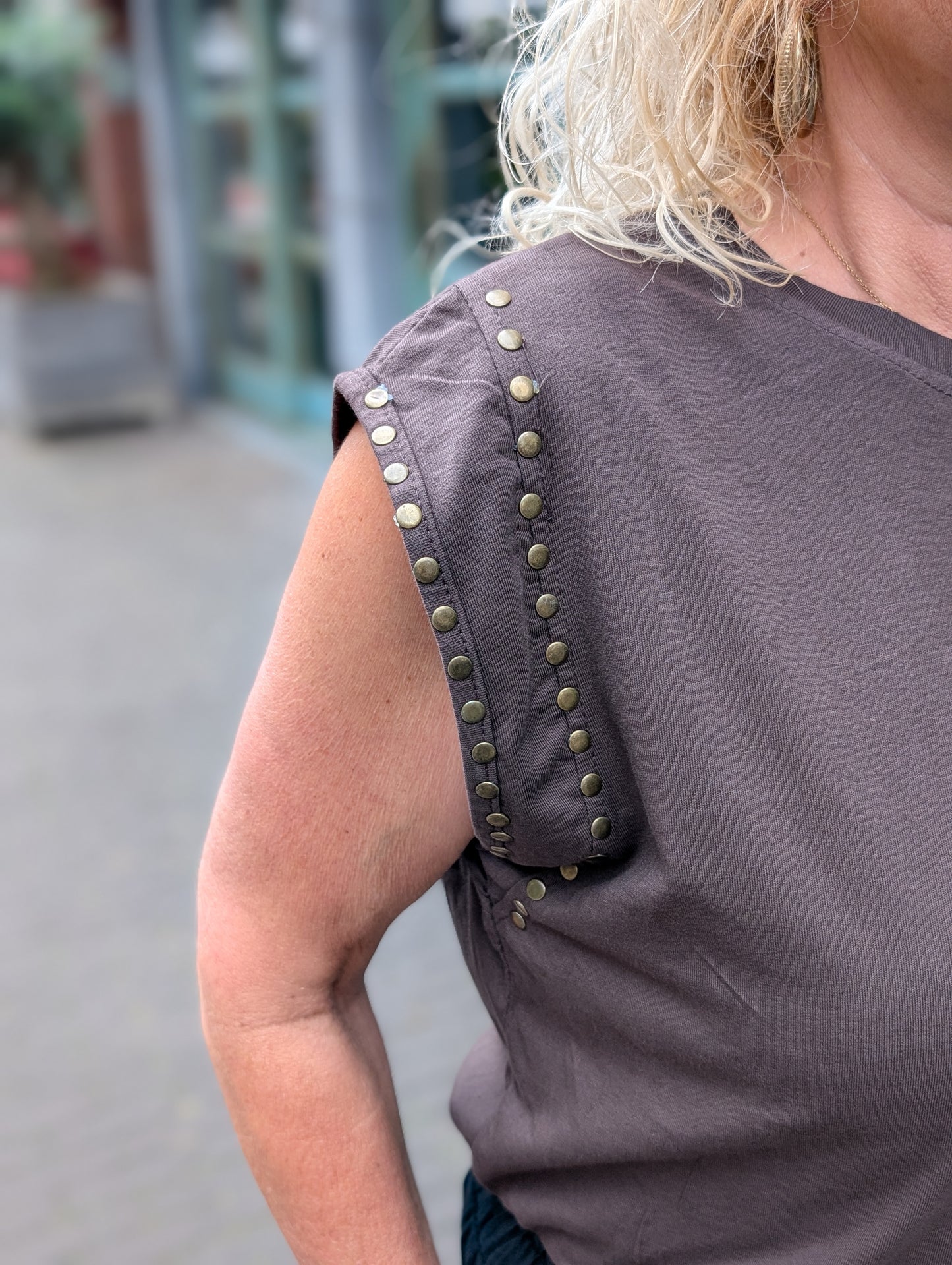 Moon studs top - Bruin
