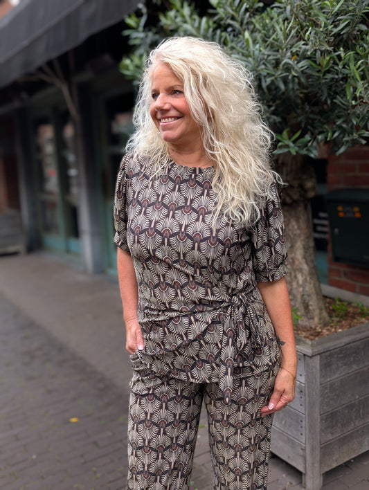 Welty strik top - Print motief / Bruin tinten
