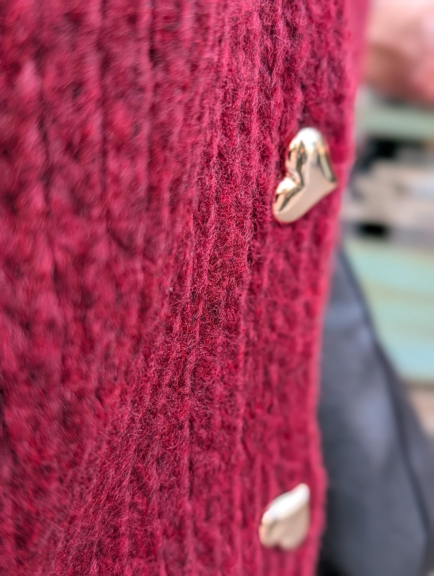 Amalia gebreid gilet met hartjes knopen - Bordeaux rood