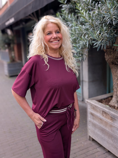 Linda travel stof wide leg met streep band- Wijn rood