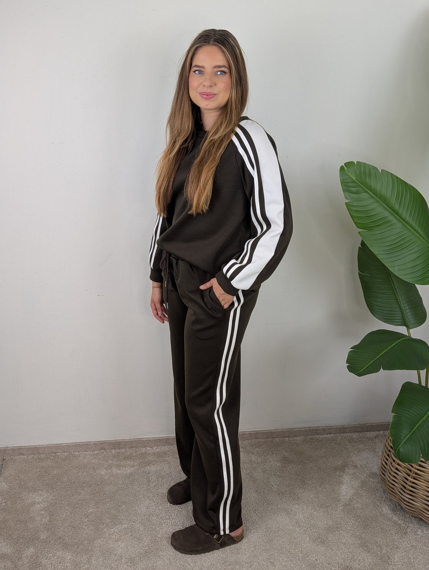 Sporty Chic Comfy set - Bruin / Ecru