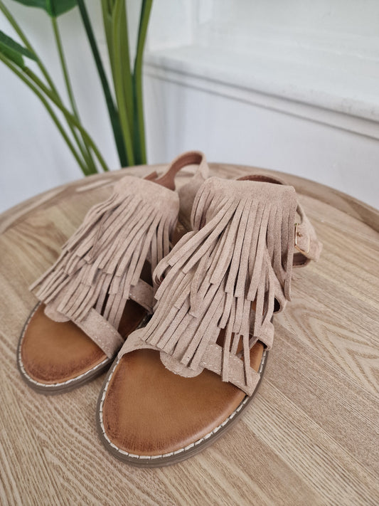 Benthe sandaal met franje - Camel