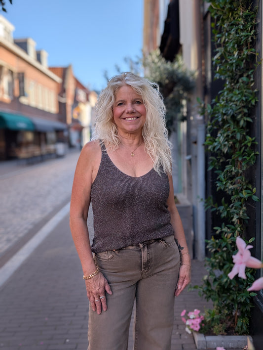 Sparkle Knit Top - Bruin