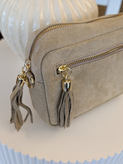 Tas met gouden rits en kwastje - Beige