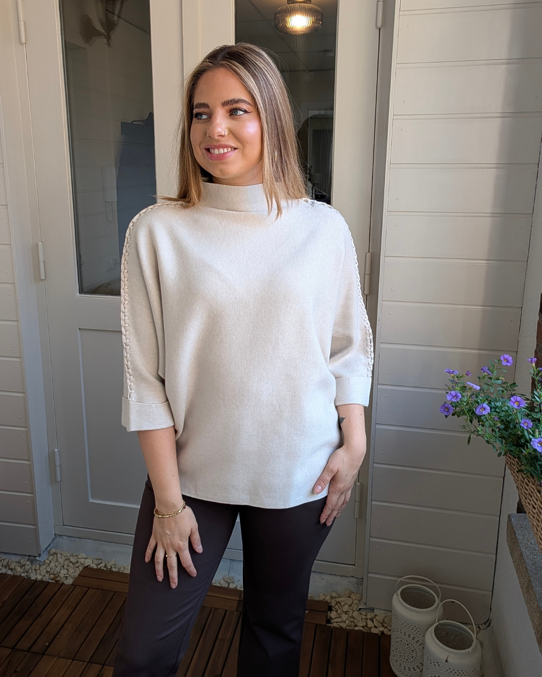 Trui met vlecht details - Beige