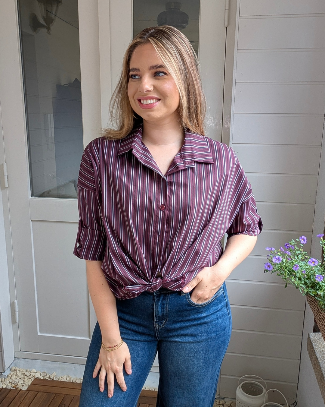 Gestreepte doorknoop blouse - Bordeaux