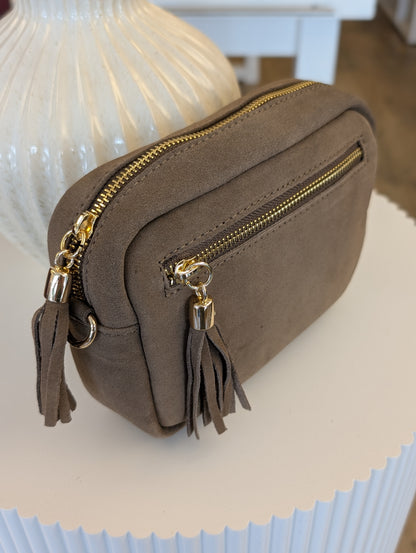 Tas met gouden rits en kwastje - Taupe