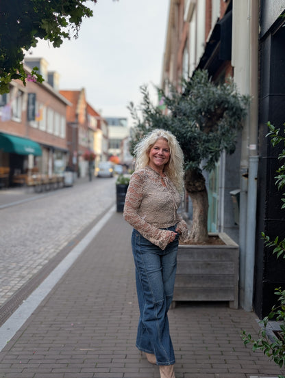 Paula kanten top met strik - Taupe