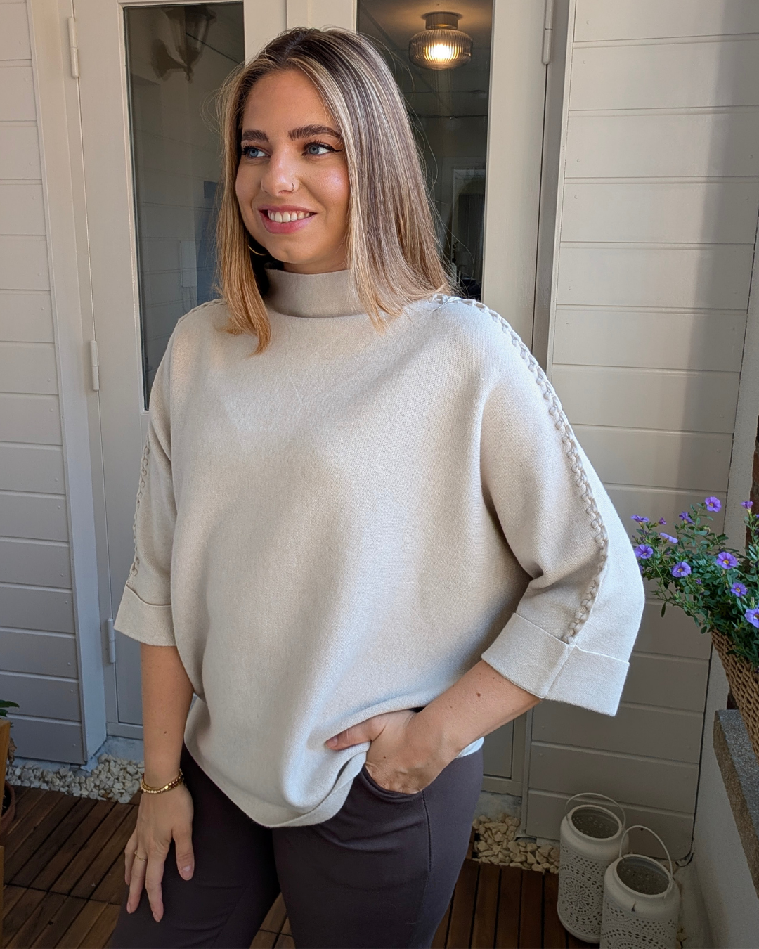 Trui met vlecht details - Beige