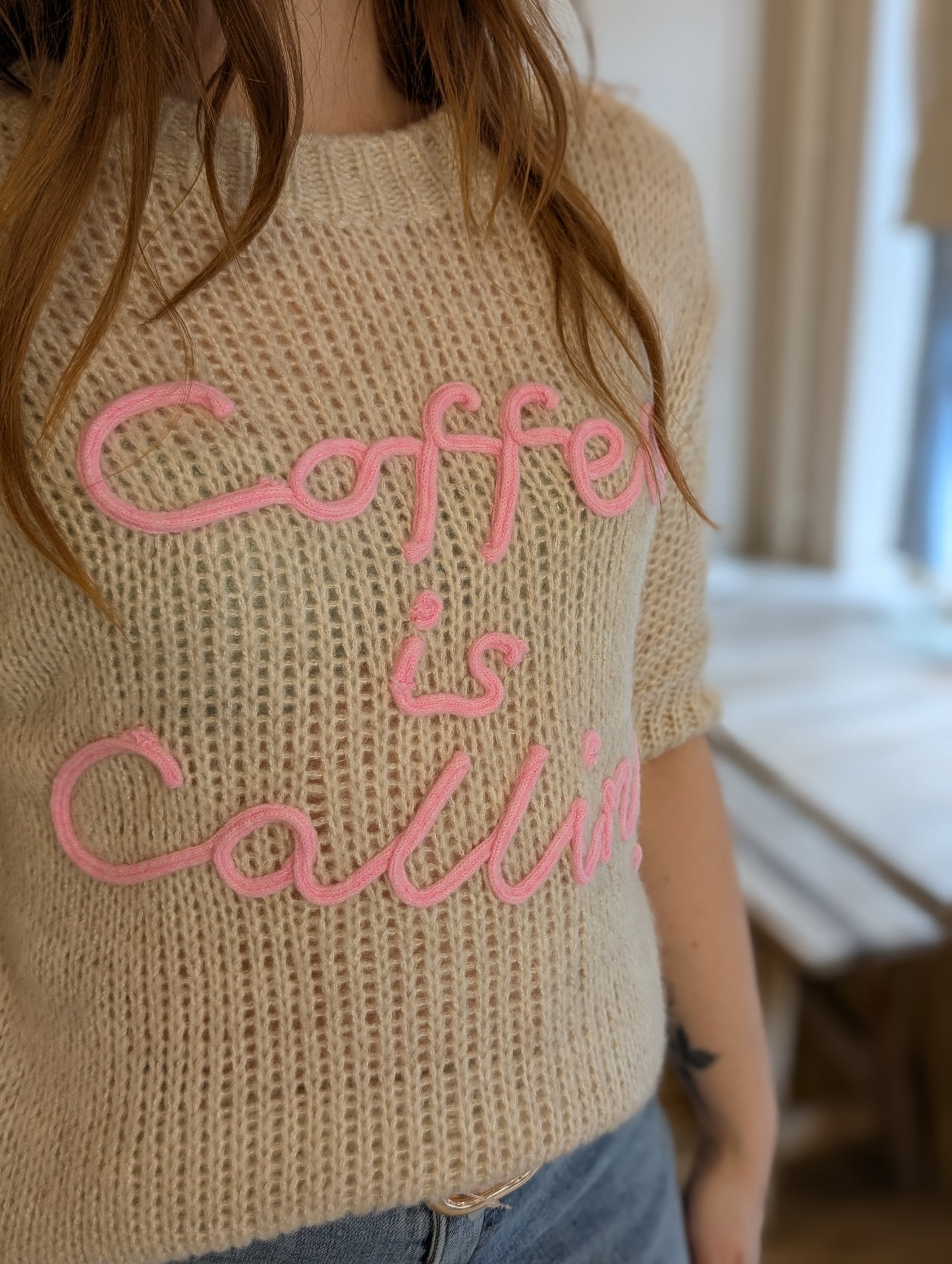 Coffee is colling trui - creme /roze