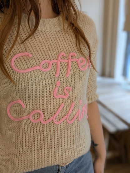 Coffee is colling trui - creme /roze