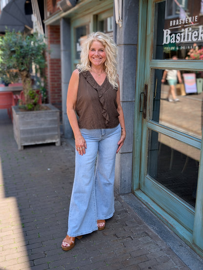 Patty ruffle top met v-hals - Bruin