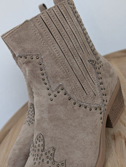 Sabrina Laarzen studs - Beige