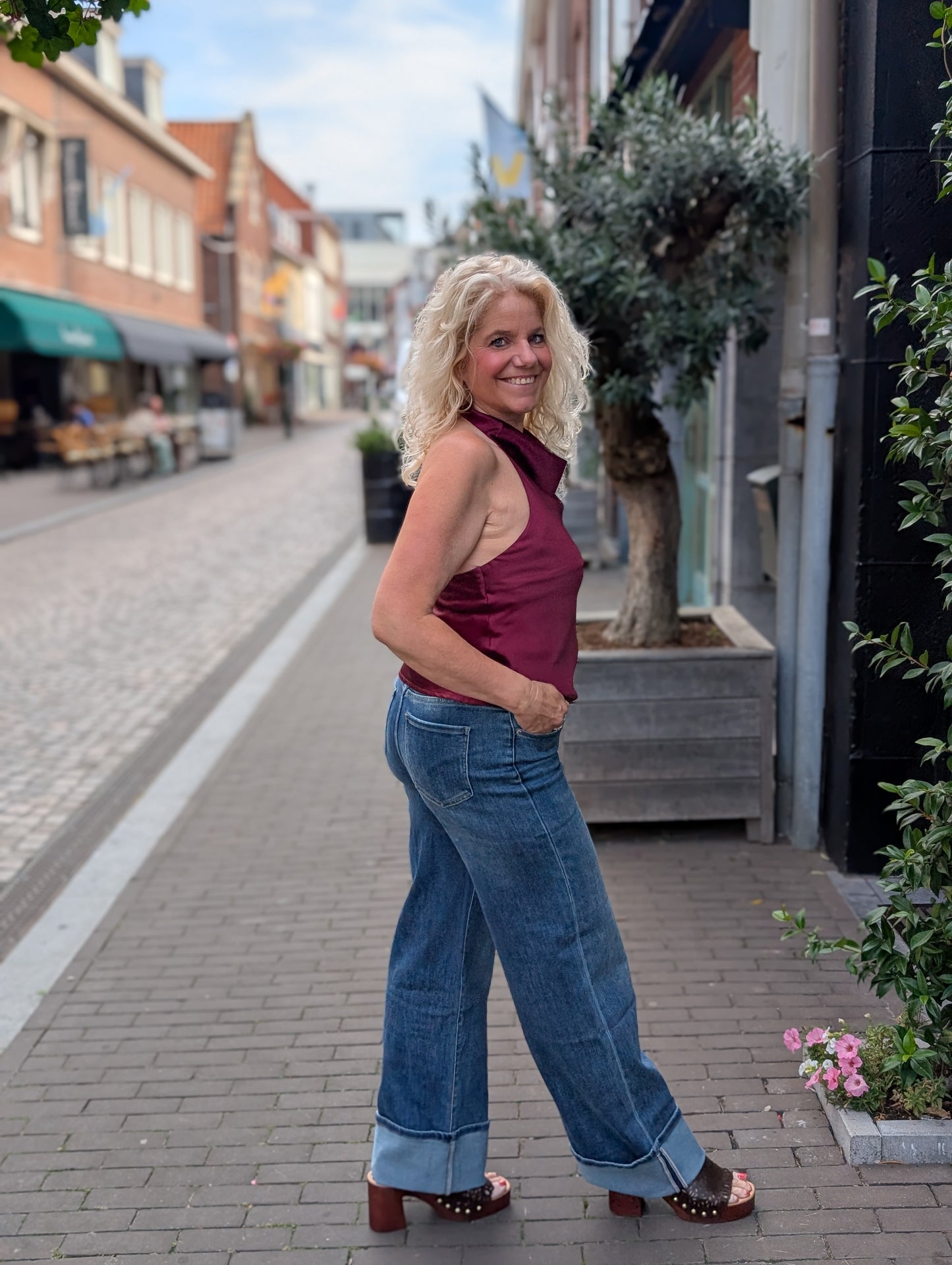 Laulia wide leg met omgeslagen broekspijp jeans