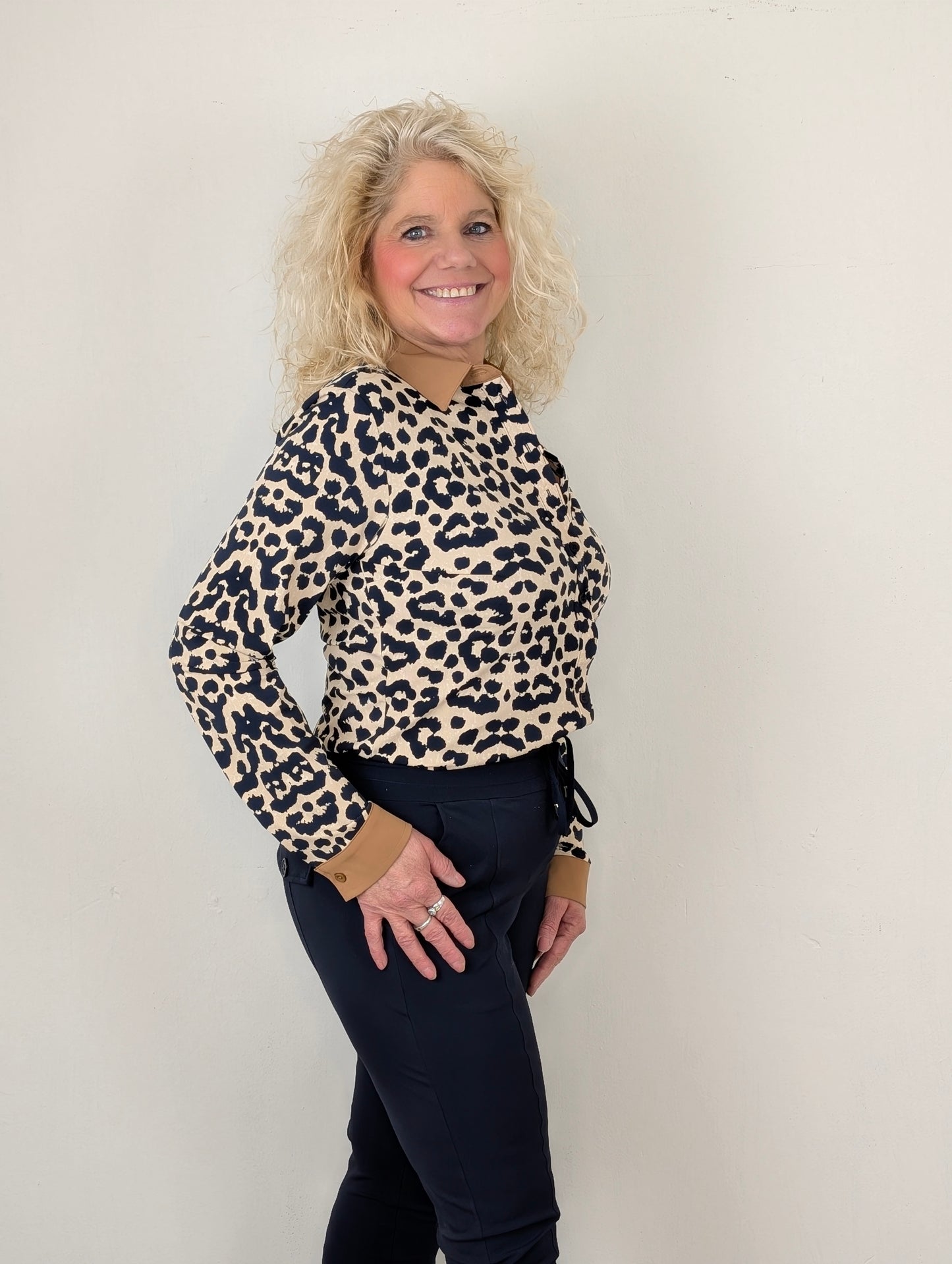 Mi Piace Karin blouse - Sand/ mocca leopard print