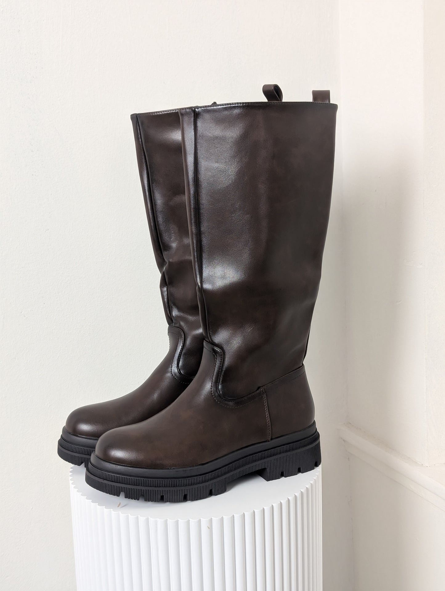 Hoge laarzen met rits - Donker bruin