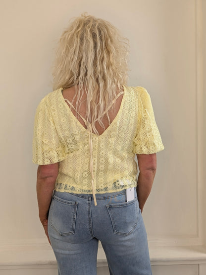 Sunny Lace Puff Top - Geel