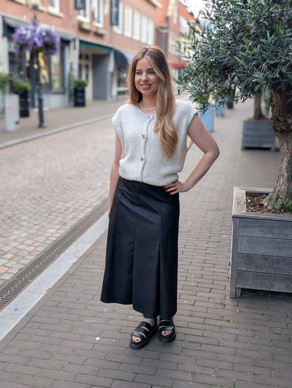 Amalia gebreid gilet met hartjes knopen - Beige
