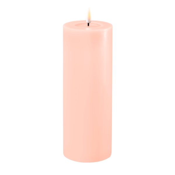 Led stompkaars - licht roze 7,5x20 cm.